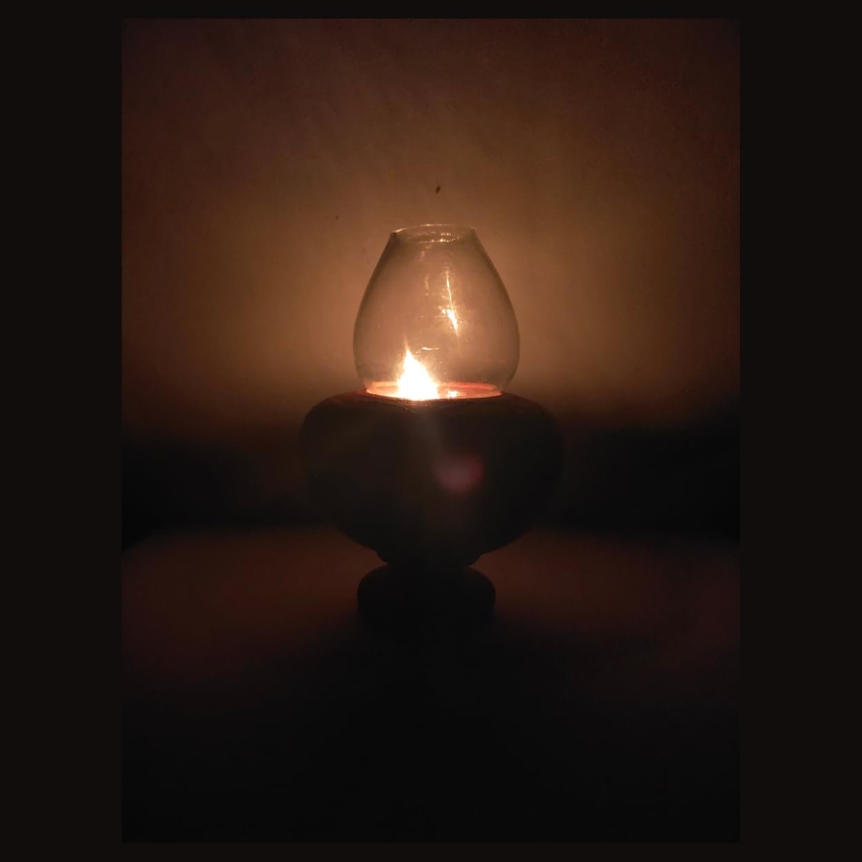 HIMAVAT Handmade Natural Terracotta Clay Chimney Lamp With Glass Cover - Oil Diya for Pooja - Vintage Pack of 5 - Image 4