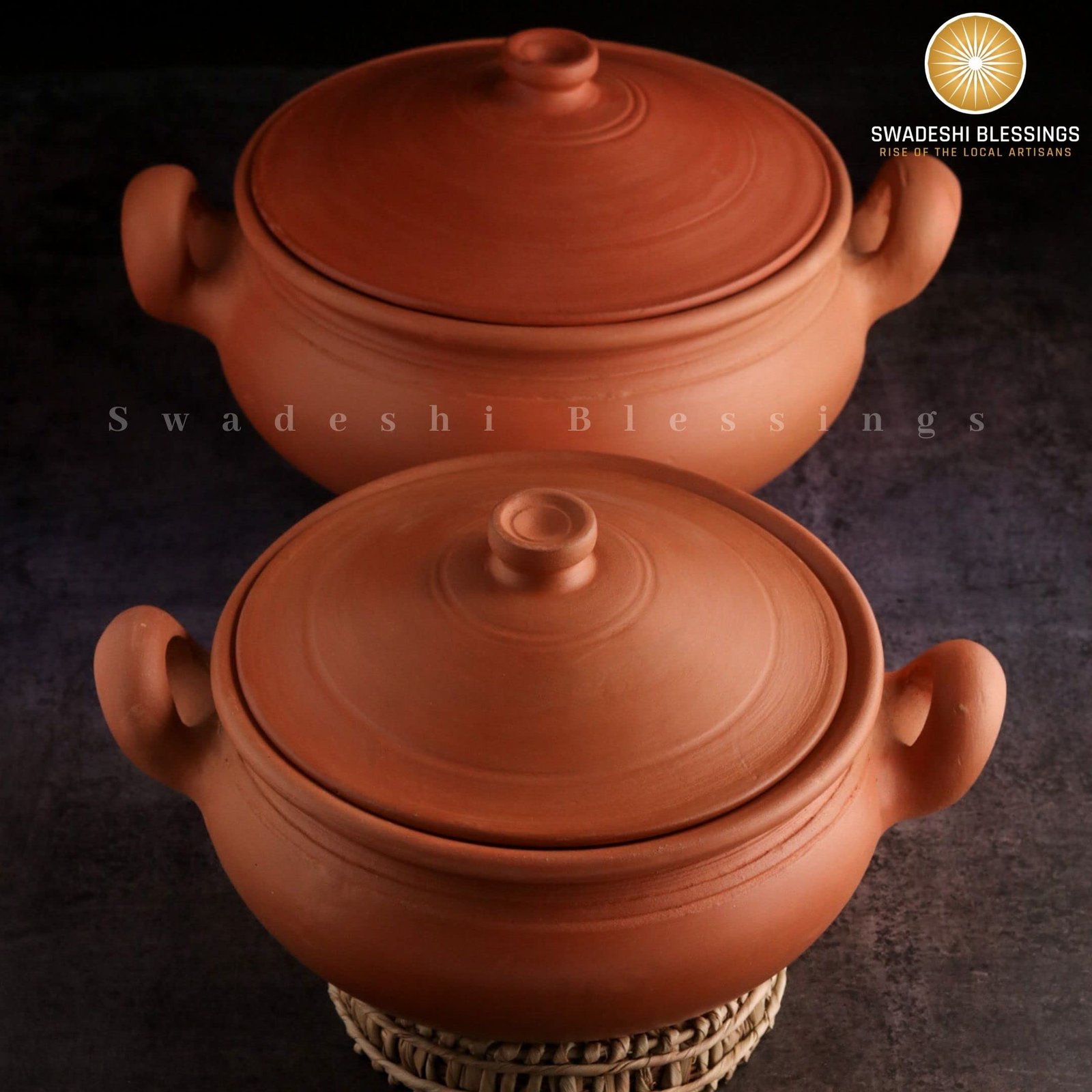 Swadeshi Blessings Exclusive Range Unglazed Clay Handi/Earthen Kadai/Clay Pot for Cooking & Serving with Lid (with Mirror Finish) + Free ASH for Cleaning (3 litres) - Image 9