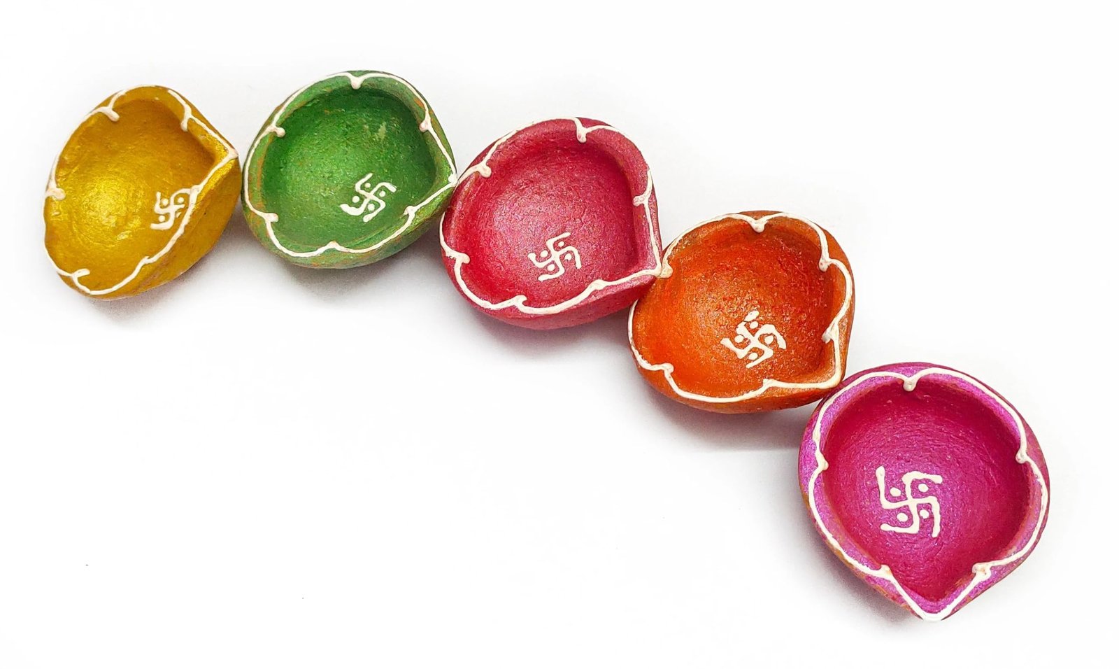 Idiyaas Traditional Colourful Diyas for Diwali Decoration | Hand-Painted Clay Oil Lamps for Puja, Festive Lighting and Home Decor | Mitti Diyas for Temple and Gifting Set of 31