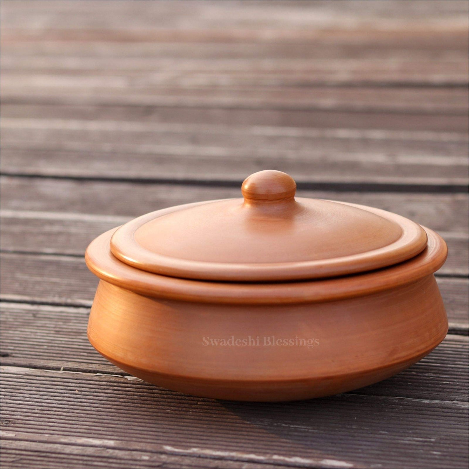 Swadeshi Blessings Exclusive Range Unglazed Clay Handi/Earthen Kadai/Clay Pot for Cooking & Serving with Lid (with Mirror Finish) + Free ASH for Cleaning(2.8 Liters Handi) (Red) - Image 5